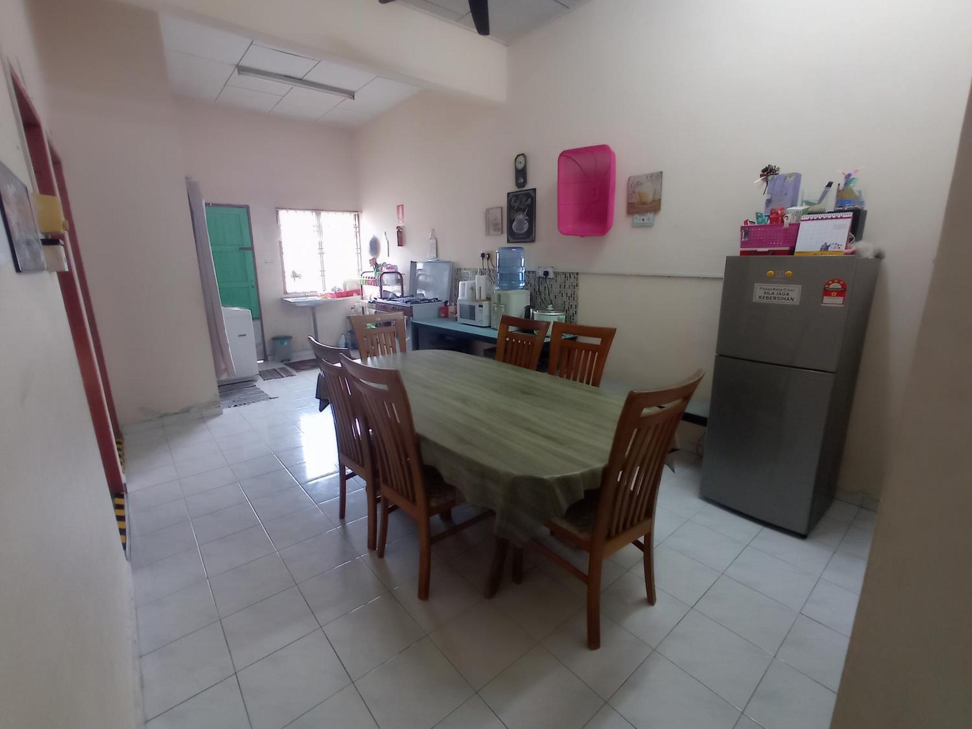 Homestay Melewar パリ・ラジャ エクステリア 写真