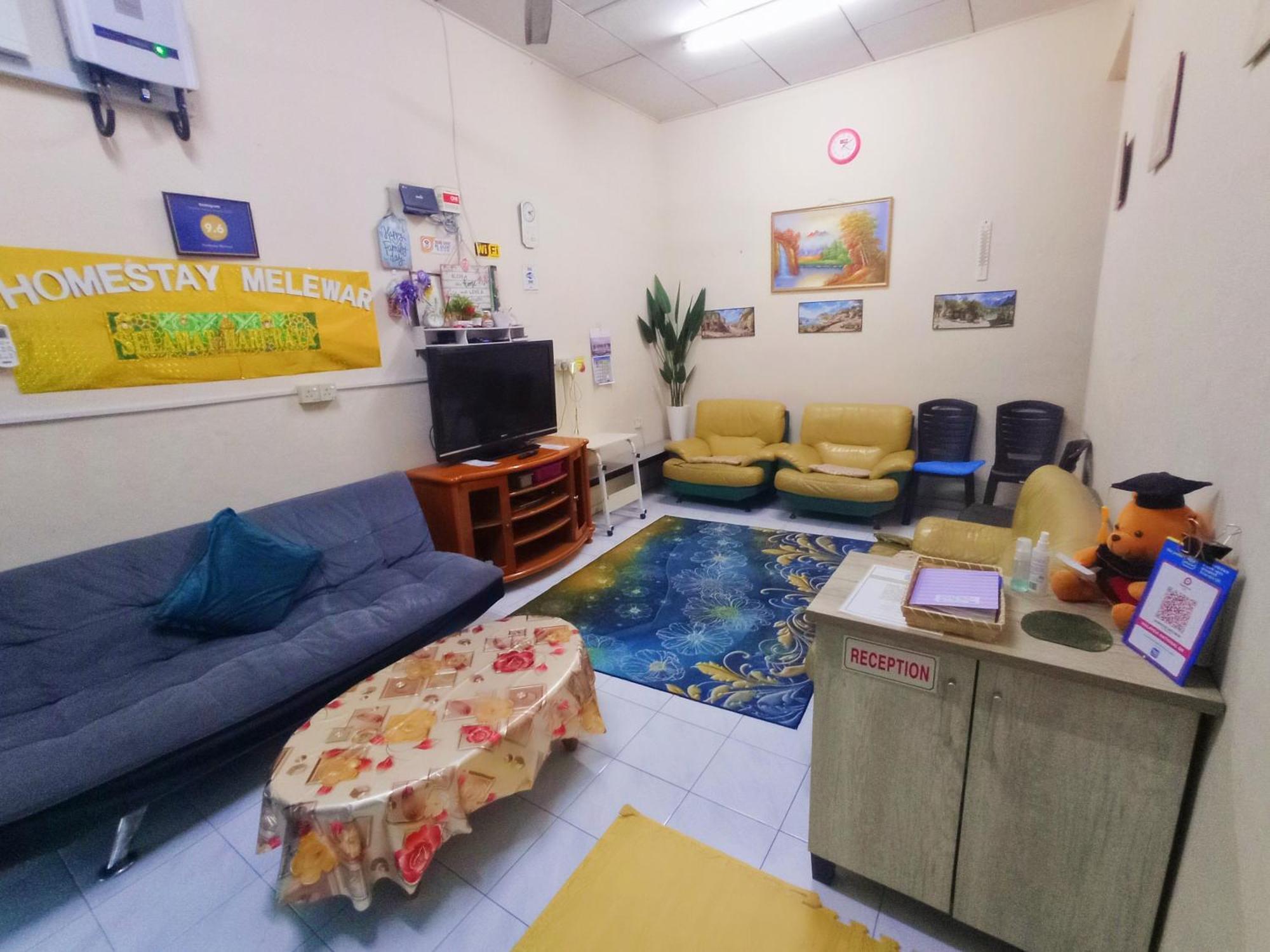 Homestay Melewar パリ・ラジャ エクステリア 写真